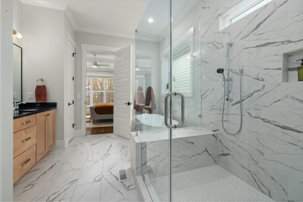 eco friendly bathroom cleaning tips