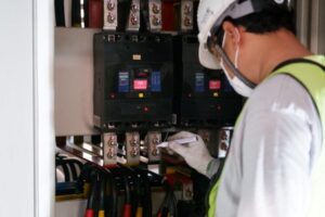 How to Reset a Tripped Circuit Breaker Safely